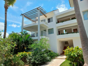 1 Br seaside Penthouse close to amenities